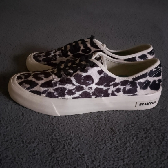 J. Crew Trainers Women's 7.5 White SeaVees Legend Black Leopard Print Velvet Low - Picture 7 of 12